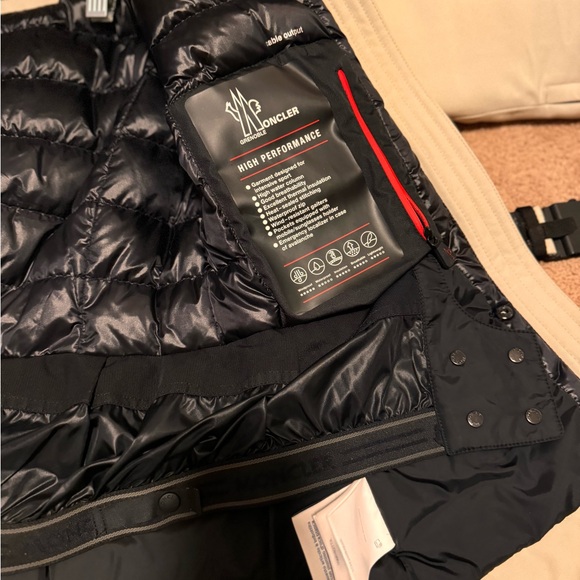 MONCLER GRENOBLE
LAPLANCE GORE-TEX SKI JACKET Small - Picture 6 of 10